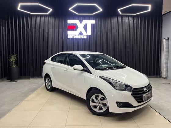 HYUNDAI HB20S 1.6 COMFORT PLUS 16V FLEX 4P AUTOMÁTICO